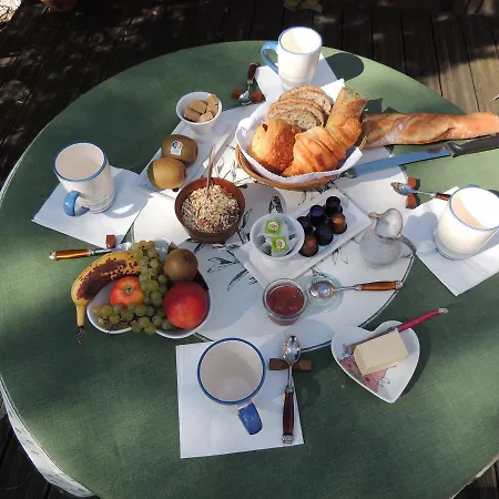 Bulle D'air En Brie Frühstückspension 4*